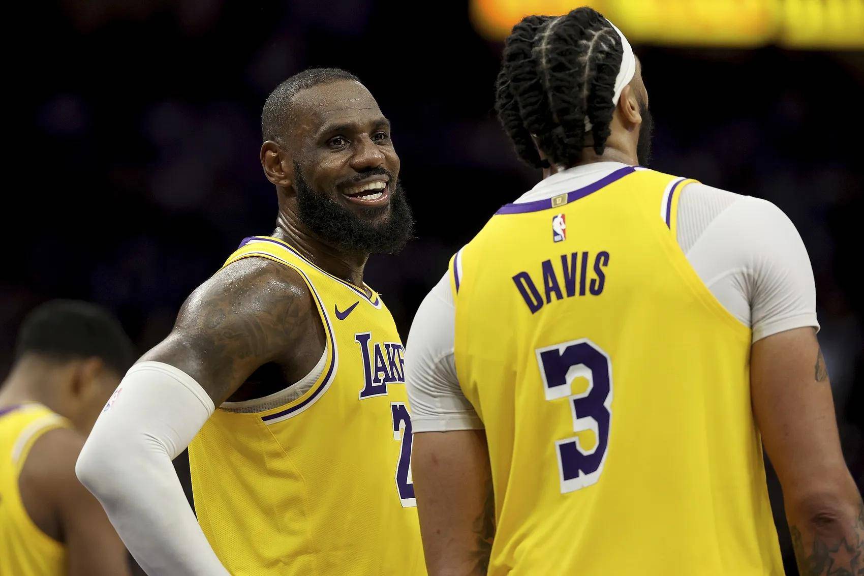 爱游戏中国包含浓眉哥关键节点挺进下一轮，皇家马德里带队取胜！的词条